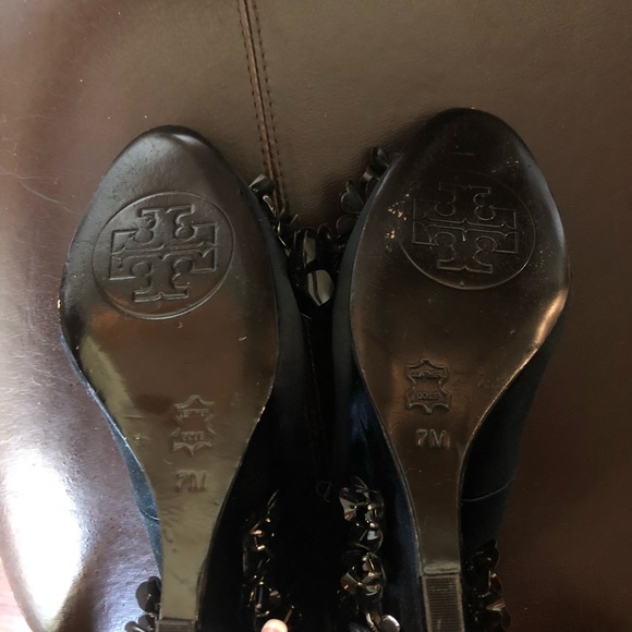 Tory Burch beautiful shoes - Picture 4 of 6